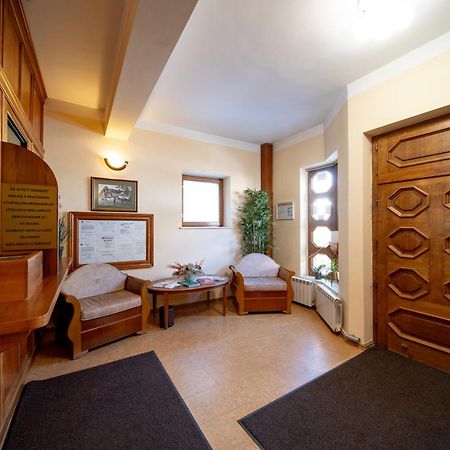 Lilla Panzio Hotel Odorheiu Secuiesc Eksteriør billede